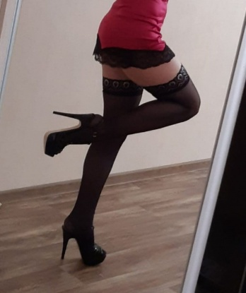 Раскрепощенная красотка с аппетитной фигурой приглашает в гости и готова исполнить все твои желания. Ощути весь спектр страсти и удовольствия со мной! 11028, 26 лет