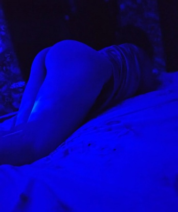 Огненная красотка с нетерпением ждет встречи с тобой. Приглашаю в уютное гнездышко для ярких эмоций и сладких ласк. Только индивидуальный подход и конфиденциальность! 13789, 26 лет